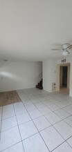 7344 NW 75th St in Tamarac, FL - Building Photo - Building Photo