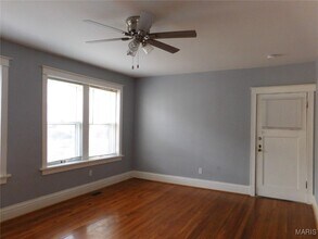 757 Syracuse Ave in University City, MO - Building Photo - Building Photo