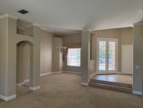 8 Chinier St in Palm Coast, FL - Building Photo - Building Photo