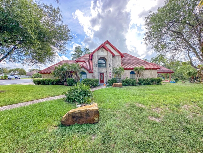 property at 3206 E Cobblestone Creek Dr