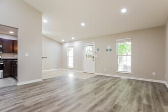 19690 E Bates Dr in Aurora, CO - Building Photo - Building Photo