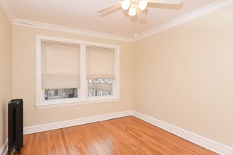 4826.5 W Addison St in Chicago, IL - Building Photo - Building Photo