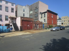 586 Marcy Ave in Brooklyn, NY - Building Photo - Building Photo