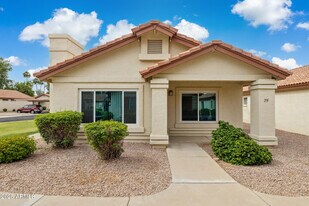 1120 N Val Vista Dr in Gilbert, AZ - Building Photo