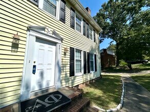 9211 Robert Frost Ln in Charlotte, NC - Building Photo - Building Photo