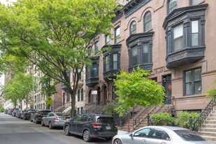 121 E 95th St Apartamentos