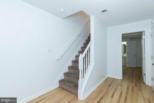 124 Pony Cir in Martinsburg, WV - Building Photo