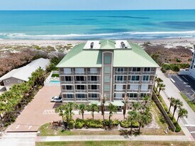 2465 S Atlantic Ave in Cocoa Beach, FL - Building Photo