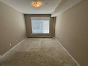 302 Skyview Ranch Dr NE in Calgary, AB - Building Photo - Building Photo