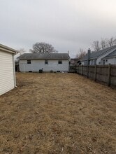 511 E 8th St in Rock Falls, IL - Foto de edificio - Building Photo