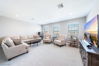 4016 Pegasus Wy in Naples, FL - Building Photo - Building Photo