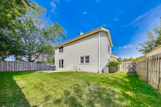 5370 Sequoia Ct in Gurnee, IL - Building Photo - Building Photo