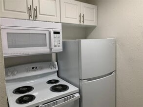2150 Madison St in Hollywood, FL - Building Photo - Building Photo
