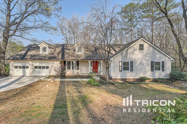 1366 Oleander Dr SW in Lilburn, GA - Building Photo - Building Photo