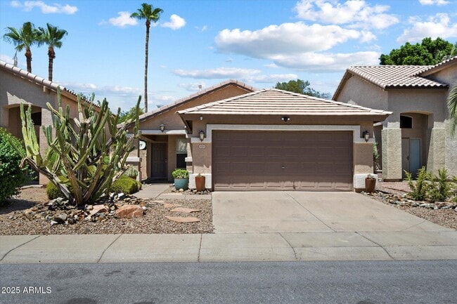 property at 4144 E Coolbrook Ave