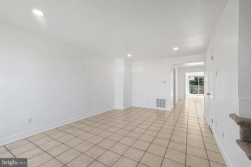 1134 Providence Ct in Frederick, MD - Building Photo