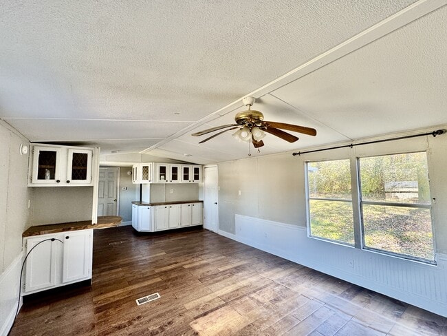 610 Old Slag Rd in Vonore, TN - Building Photo - Building Photo