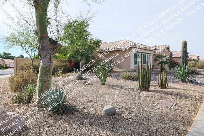 6325 W Potter Dr in Glendale, AZ - Foto de edificio - Building Photo