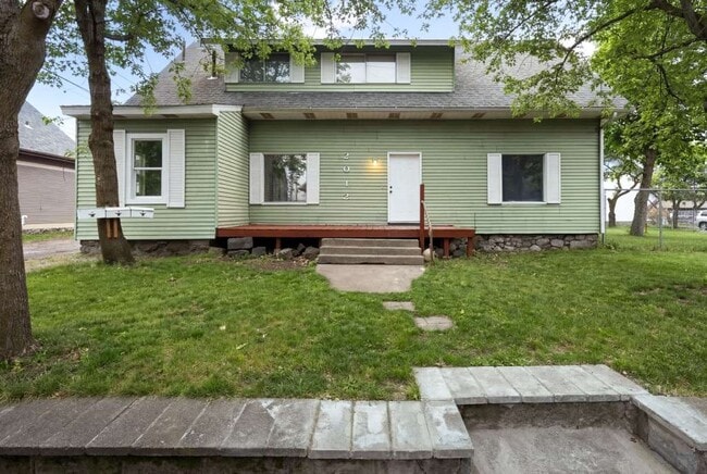 property at 2012 N Cincinnati St