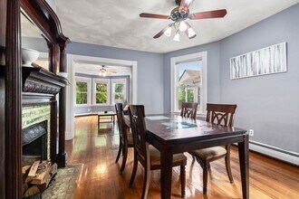 7 Howe St, Unit 1 in Boston, MA - Building Photo - Building Photo