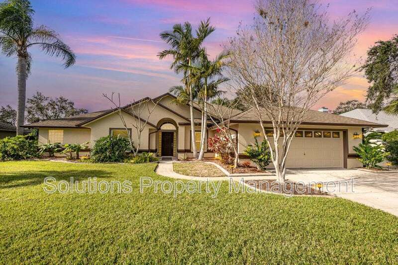 3295 Savannahs Trail in Merritt Island, FL - Foto de edificio