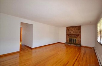 432 Wiklund Ave in Stratford, CT - Building Photo - Building Photo