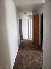 109 Restful Crest Ave in North Las Vegas, NV - Building Photo - Building Photo