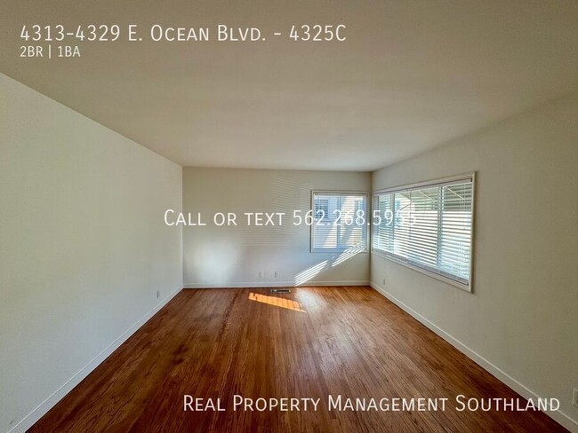 4313-4329 E Ocean Blvd in Long Beach, CA - Building Photo - Building Photo