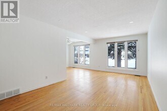 1948 Sharel Dr in Ottawa, ON - Building Photo - Building Photo