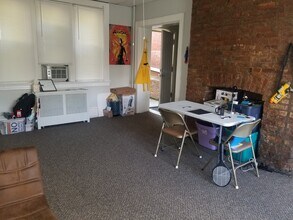 5216 5th Ave, Unit 2 in Pittsburgh, PA - Building Photo - Building Photo
