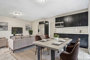 4151 SW 112th Ave in Miami, FL - Building Photo