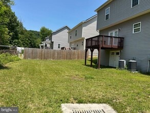 8366 Leighburn Dr in Hollins, VA - Building Photo - Building Photo