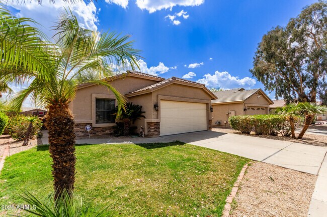3435 E Wahalla Ln in Phoenix, AZ - Building Photo - Building Photo
