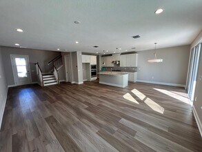 11352 Newtonian Blvd in Jacksonville, FL - Building Photo - Building Photo