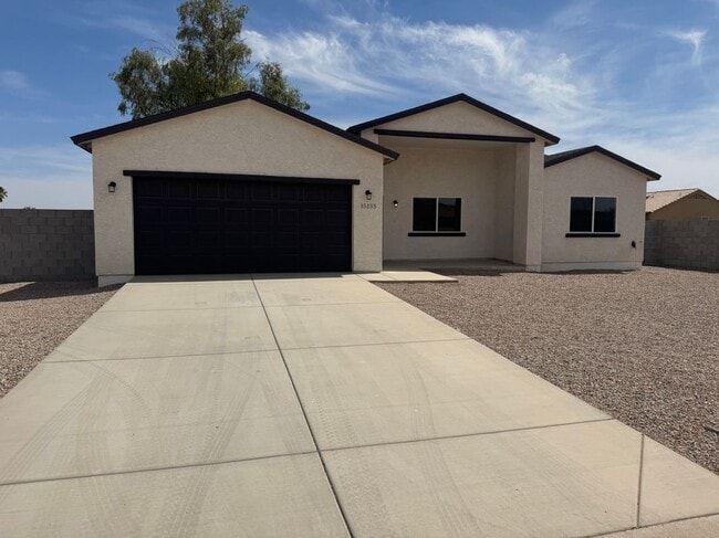 property at 15235 S Country Club Dr