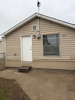 317 NE Anvidon St in Pendleton, OR - Building Photo