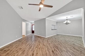 14023 Bay Gardens Dr in Sugar Land, TX - Building Photo - Building Photo