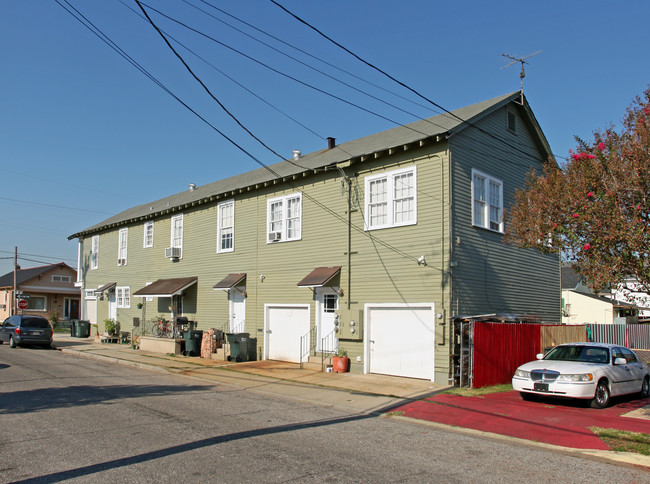 3201 Toulouse St in New Orleans, LA - Building Photo - Building Photo