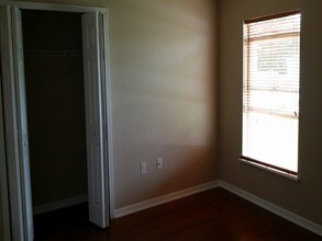 806 Rocky Mountain Ct in Valrico, FL - Foto de edificio - Building Photo