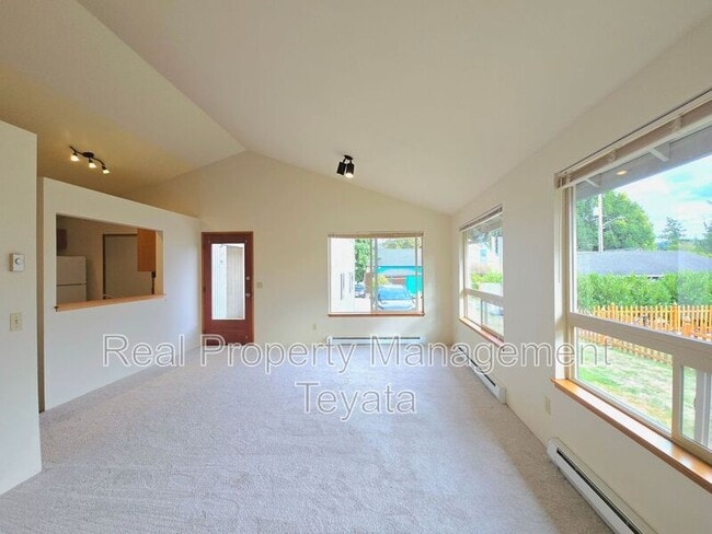 property at 1121 21st St