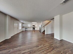 4006 Carmel Ridge Way in Pasadena, TX - Foto de edificio - Building Photo