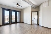 Depot Building C Luxury Rentals in Cedar Rapids, IA - Foto de edificio - Building Photo