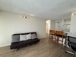 725 Piikoi St in Honolulu, HI - Building Photo - Building Photo