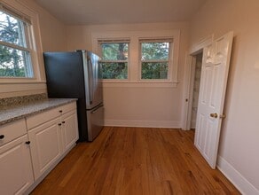 35 Perry Ave in Greenville, SC - Building Photo - Building Photo