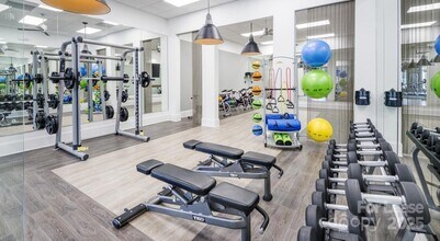 14325 Plantation Park Blvd in Charlotte, NC - Building Photo - Building Photo