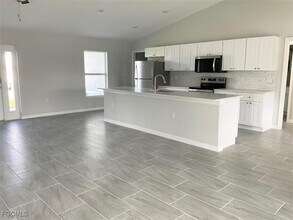1708 NE 33rd Ln in Cape Coral, FL - Building Photo - Building Photo