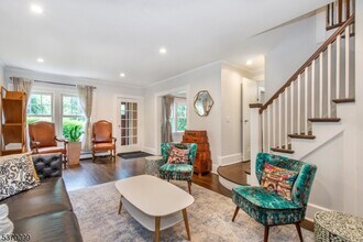 62 Overlook Rd in Montclair, NJ - Building Photo - Building Photo