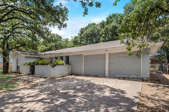 6500 Melinda Dr in Forest Hill, TX - Building Photo - Building Photo