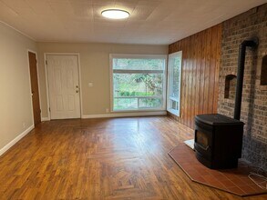 95166 Ravenwood Ln in Coos Bay, OR - Building Photo - Building Photo