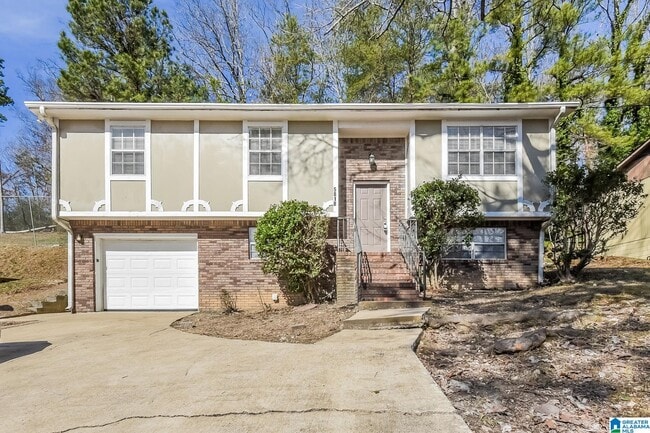 property at 5818 Dug Hollow Rd